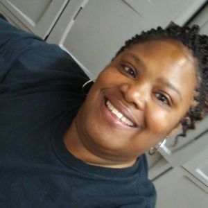 Meet your Posher, Crystal